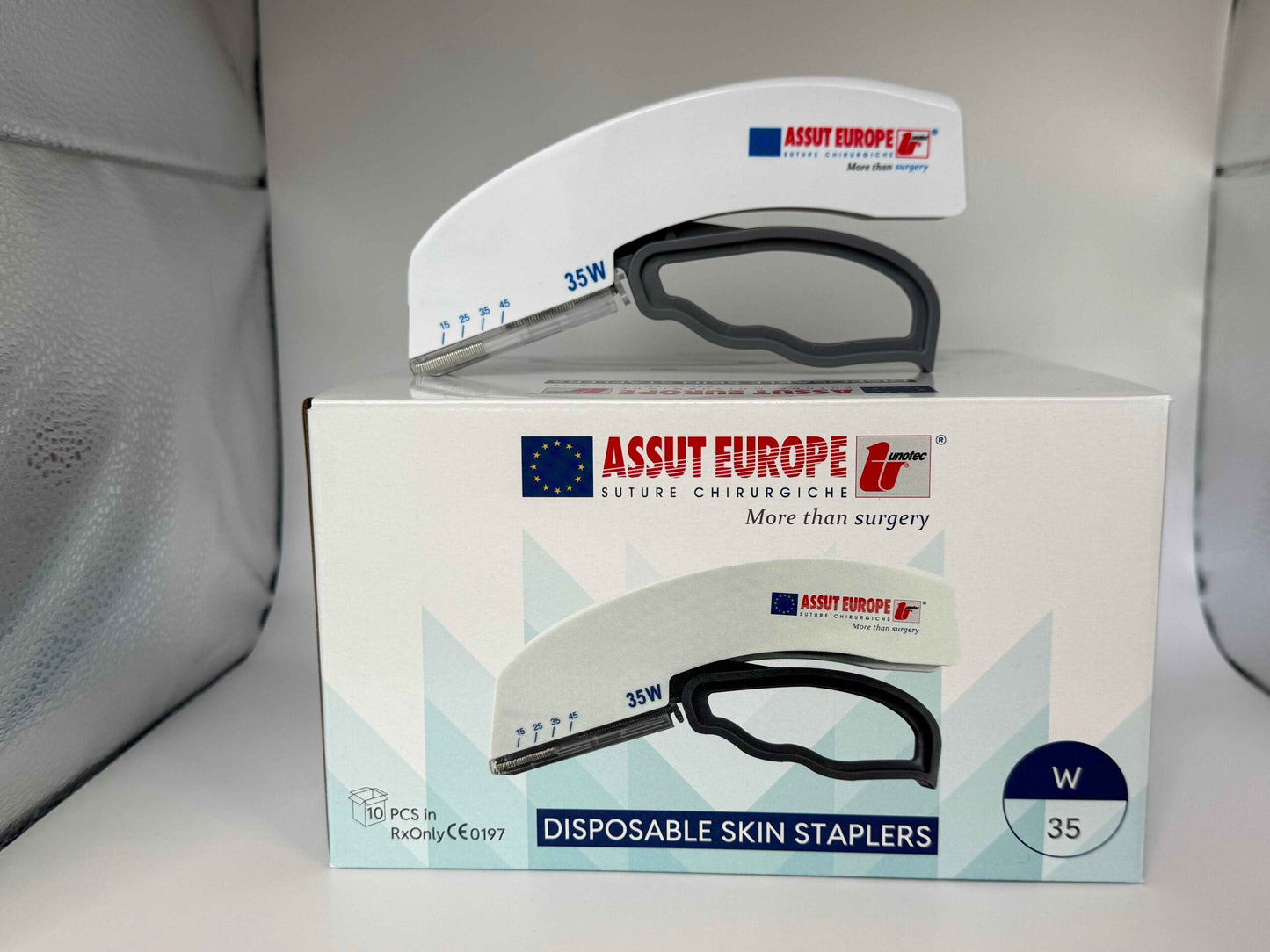 Disposable Skin Stapler – Wide, 35 Staples (Box of 10), Veterinary Use Only